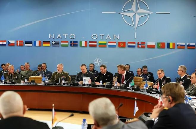 开云手机-凯恩在篮网比赛中锐不可当，比赛局势复杂引发热议！-开云手机