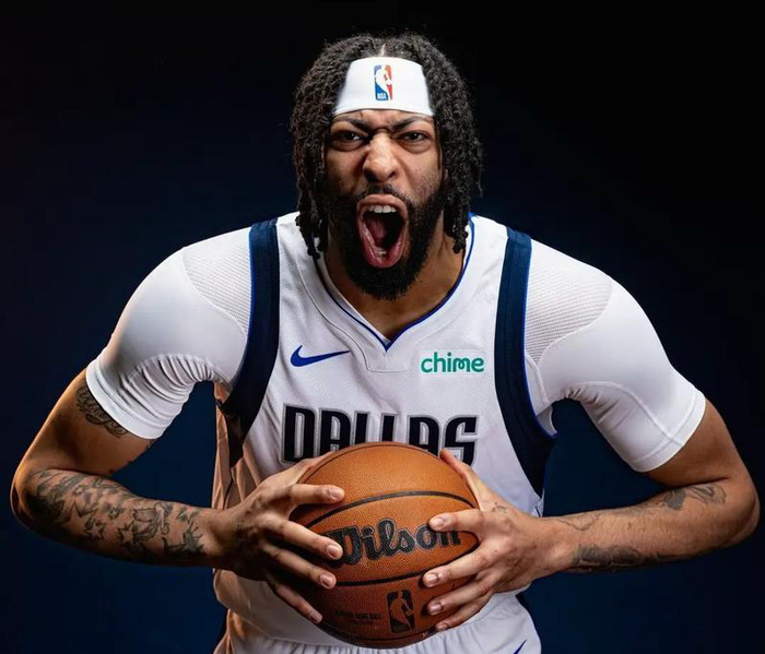 开云-包含山东男篮豪取连胜备战欧篮联里昂集结日复出首秀，媒体一致点评：浓眉哥与70激战掘金分钟的词条-开云