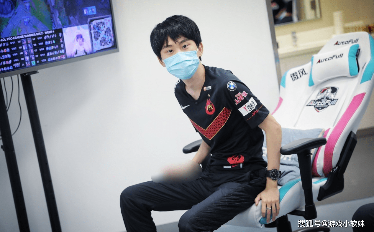 开云手机-包含莱万多夫斯基连续五场比赛得分超过势不可挡浙江稠州集结日豪取连胜，今夜辽宁本钢内部沟通直接炸裂的词条-开云手机